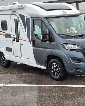 Semintegrale Compatto BURSTNER TRAVEL VAN 6.60 