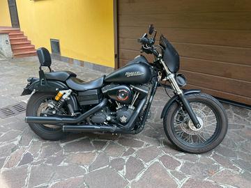 Harley-Davidson Dyna Street Bob - 2010