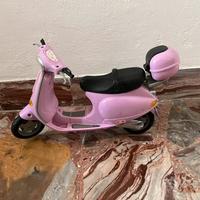 Vespa Barbie Lilla