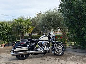 Harley-davidson FLHRS Road King Police 1690 anno 2