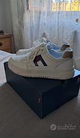 Sneaker Tommy Hilfiger - bianche e oro. Come nuove