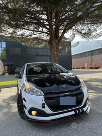 Peugeot 208 – Look GTi