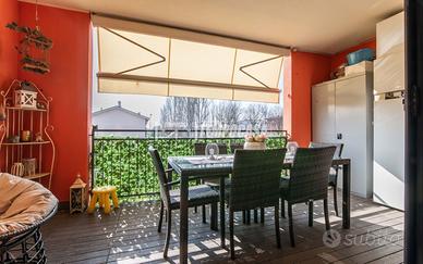 TRILOCALE DUPLEX CON DOPPI SERVIZI, TERRAZZI E BOX