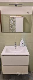 mobile bagno sospeso con specchio