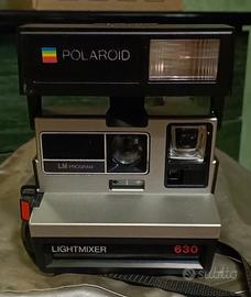 Macchina fotografica polaroid anni 80
