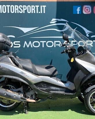 Piaggio MP3 400 CARBON