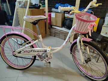 la bicicletta per la bimba