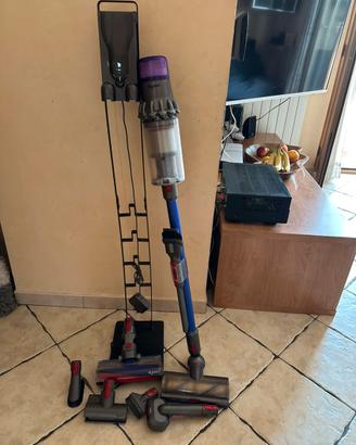 Dyson v11 modello  batteria click anno 2023