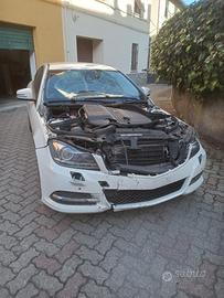 Auto incidentata 