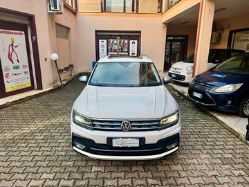 Volkswagen Tiguan 2.0 tdi Advanced R-Line Exterior