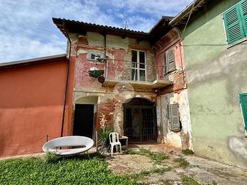 CASA SEMINDIPENDENTE A CORSIONE