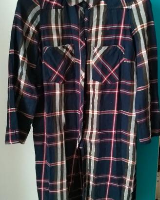 Scamiciato camicia Stradivarius Tg S  Camicia a qu