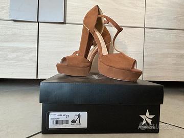 Scarpa con tacco PrimaDonna