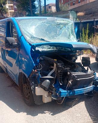 Renault Trafic 1.6 tdci 12cv (bi-turbo)