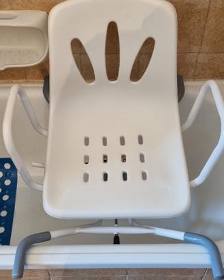 Sedia girevole per vasca