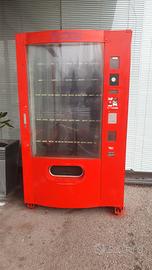 distributore di bevande e oggetti