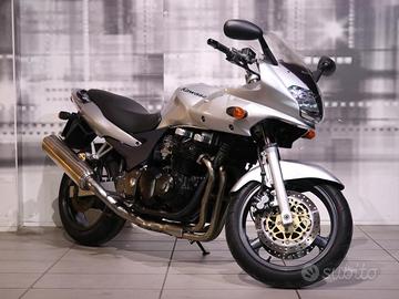 Kawasaki ZR 7 S