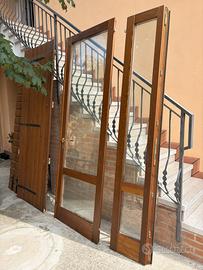 Serramento in legno con porta doppio vetro