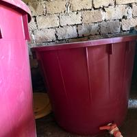 Mastello per uva da 300 lt con rubinetto