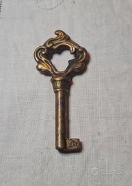 chiave di epoca in ottone