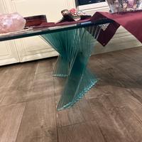 Tavolino in cristallo