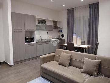3 LOCALI A NAPOLI