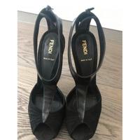 Fendi scarpe con tacco