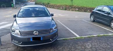VOLKSWAGEN PASSAT STATION WAGON  anno 2010