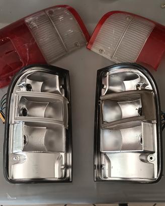 fari posteriori Toyota hilux ln165