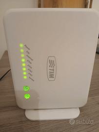 Modem router TIM ADSL2+ Wi-Fi N con alimentatore