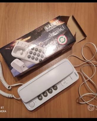 telefono vintage con tasti grandi