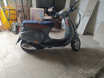 Vespa E T4/150 CC