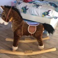 Cavallo a dondolo