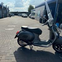 Piaggio Vespa 300 GTS - 2016