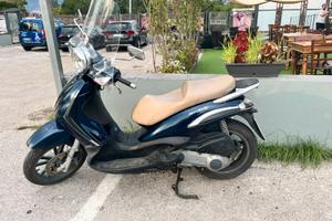 Piaggio Beverly Tourer 250