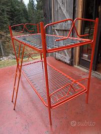 Due letti a castello 