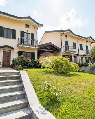 VILLA A SCHIERA A BRA