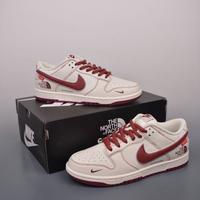 Nike SB Dunk Low The North Face Taglia 42