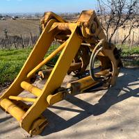 Sollevatore + Aratro CAT D6-D7