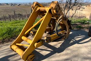 Sollevatore + Aratro CAT D6-D7