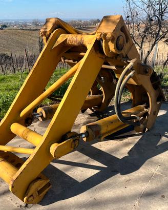 Sollevatore + Aratro CAT D6-D7