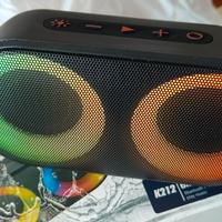 Cassa Bluetooth portatile con luci RGB impermeabil