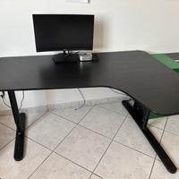 Scrivania Angolare Bekant Ikea, 160cm