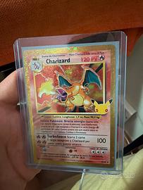 Charizard 4/102 30º anniversario