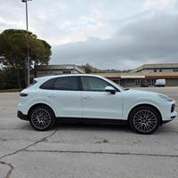 Porsche Cayenne III serie, 3.0 V6 - 340 CV