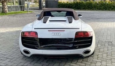 Audi R8 spyder V10