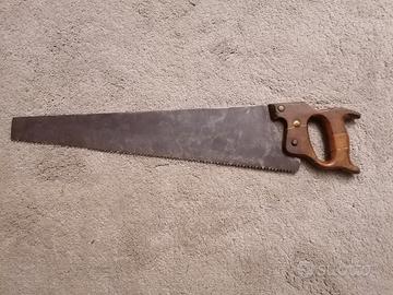 Vecchia sega per legno 