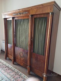 arredamento antico in blocco