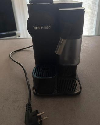 Macchina per il caffè De’Longhi Lattissima One