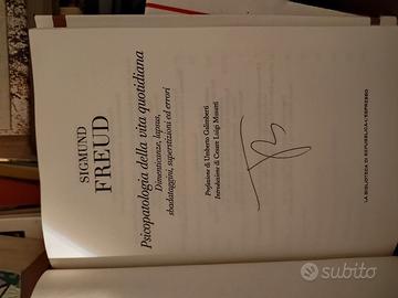Libro Freud psicopatologia della vita quotidiana.